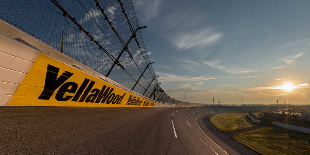Drive Of A Lifetime Talladega Superspeedway Track Laps For Charity 